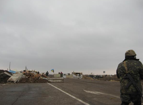 29 и 31 блокпосты украинских силовиков на автотрассе Бахмутка