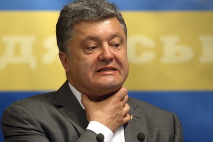 порошенко удушение рукой