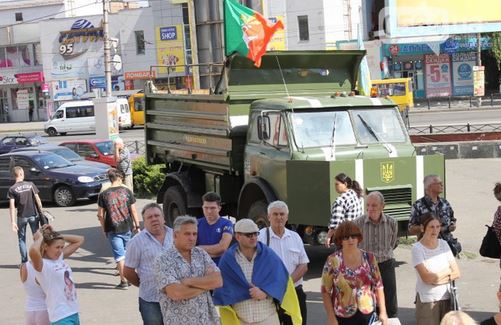 украинский патриот старался ради армии