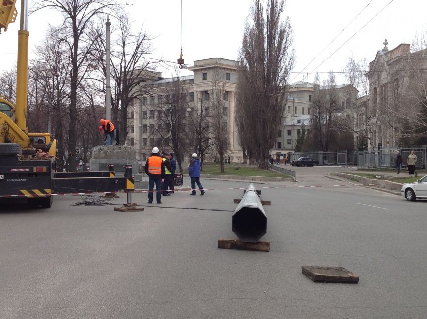 Стела Харьков демонтаж