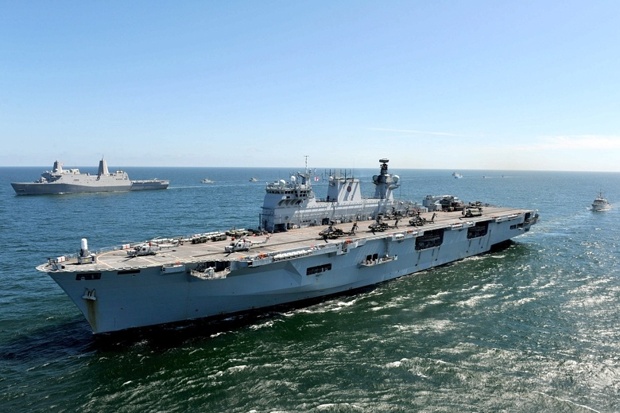 вертолетоносец «HMS Ocean».