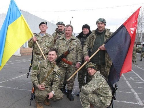 В воскресенье бойцы 24 отдельного штурмового батальона "Айдар" Вооруженных сил Украины приняли военную присягу. Об этом сообщает пресс-служба МОУ.