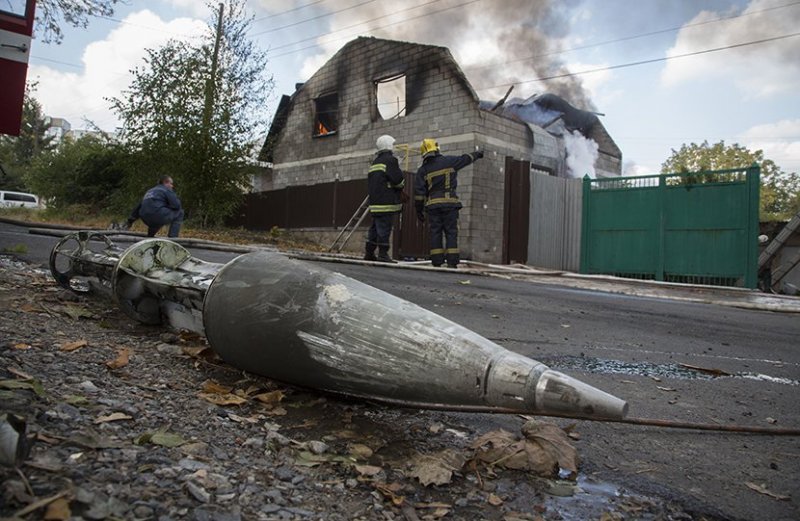 По меньшей мере 26 жилых домов в ДНР повреждены ночными обстрелами ВСУ