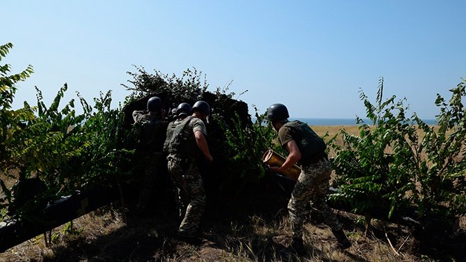 ВСУ открыли огонь в месте отвода сил на Донбассе